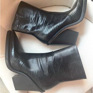 Paris Texas Embossed Leather Ankle Boots! New! Size 38IT/7.5US! Made in Italy!